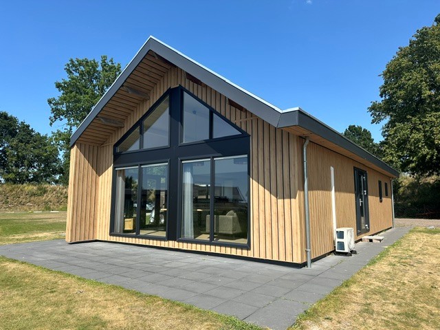 Royal villa 67